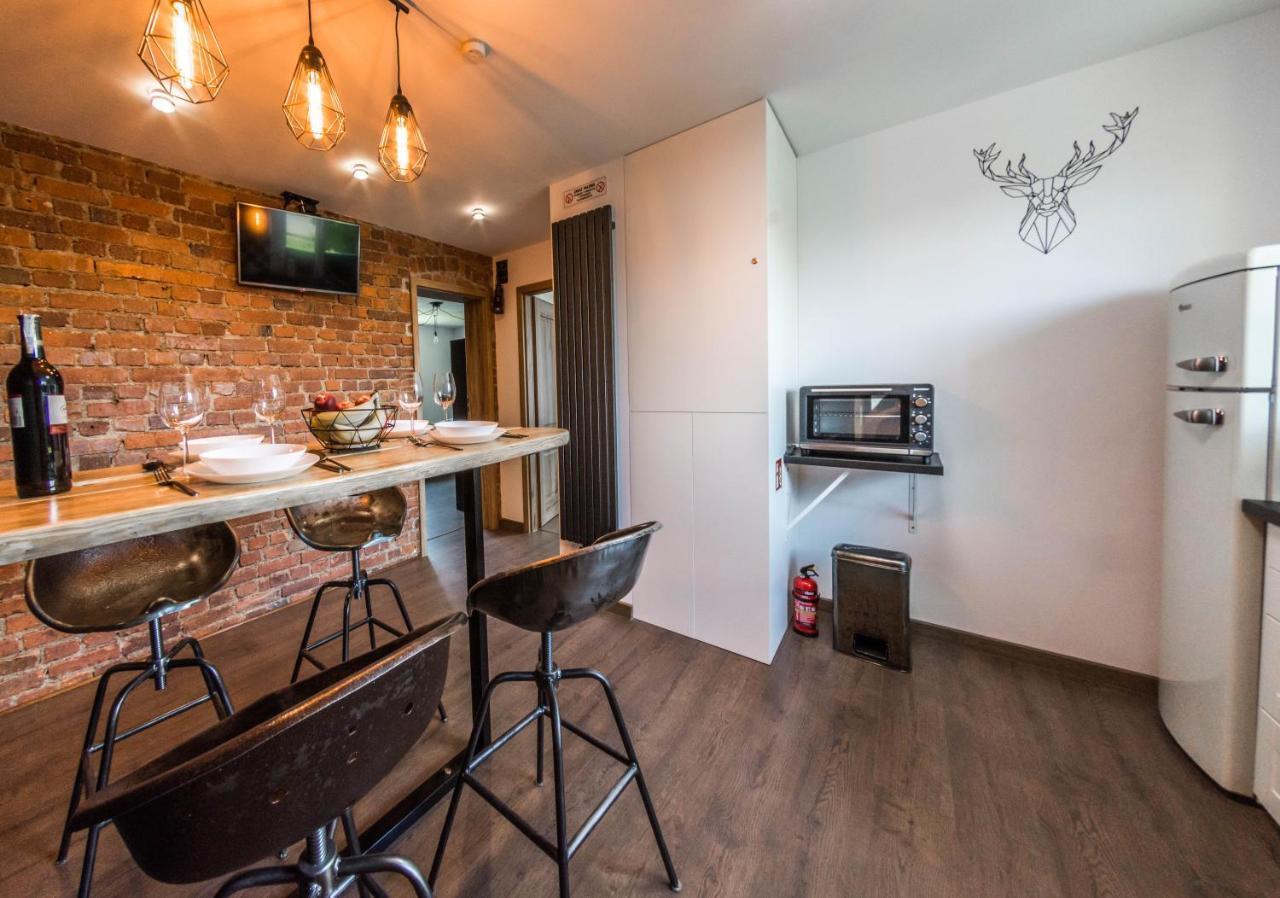 Apartament Wita Stwosza イェレニャ・グーラ エクステリア 写真
