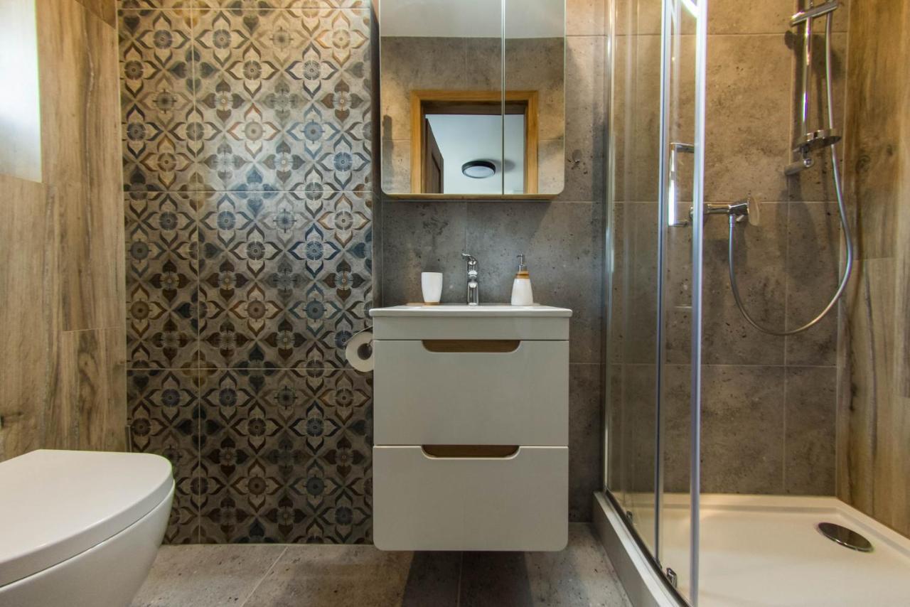 Apartament Wita Stwosza イェレニャ・グーラ エクステリア 写真