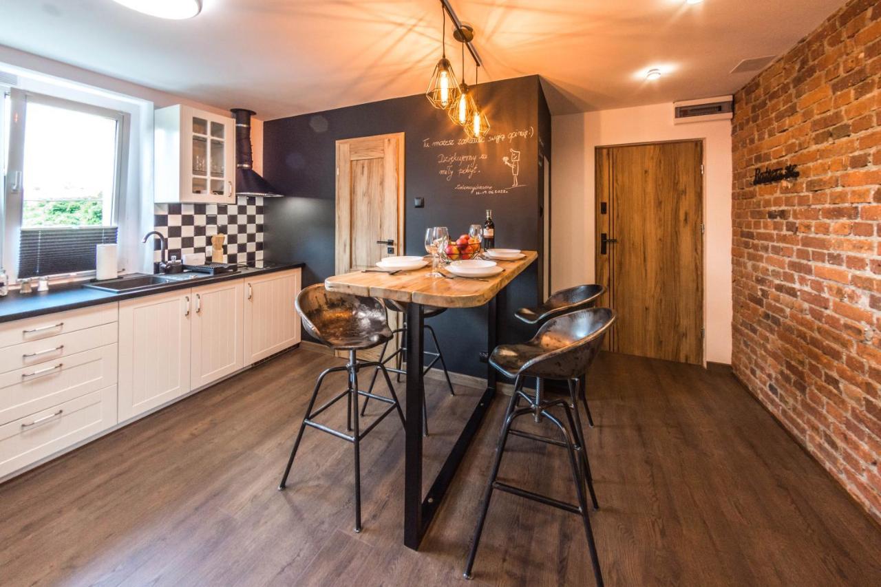 Apartament Wita Stwosza イェレニャ・グーラ エクステリア 写真